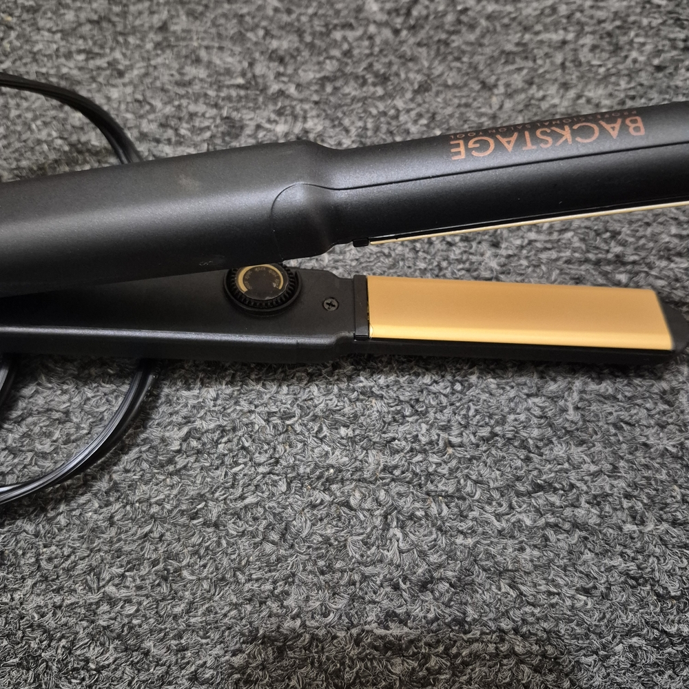 Backstage Black and Gold Hair Straightener - Picture 3 of 3
